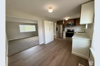 1764 N 550 W, Clinton, UT 84015 - Photo 4