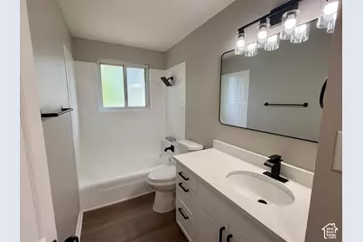 1764 N 550 W, Clinton, UT 84015 - Photo 10