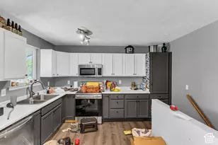 395 N Landmark Dr W, Tooele, UT 84074 - Photo 6