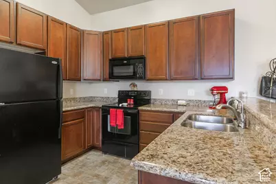 713 W Buckingham Dr, North Salt Lake, UT 84054 - Photo 10