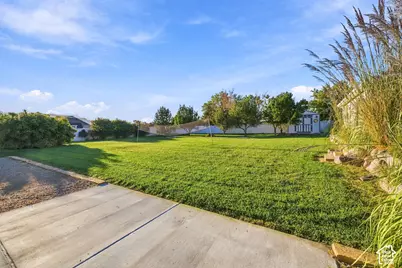 14611 S 2700 W, Bluffdale, UT 84065 - Photo 42