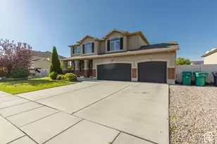 4542 W 5850 S, Hooper, UT 84315 - Photo 2