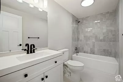 438 S 450 W, Layton, UT 84041 - Photo 14