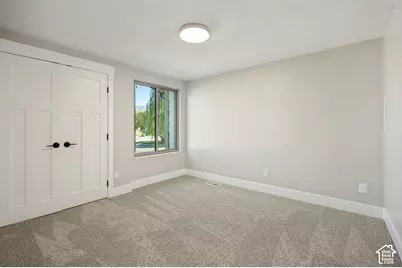 438 S 450 W, Layton, UT 84041 - Photo 12