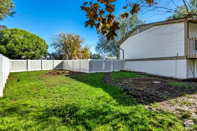 438 S 450 W, Layton, UT 84041 - Photo 24