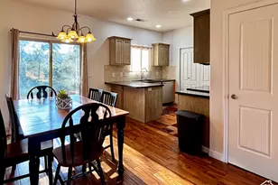 300 E 300 N, Kanab, UT 84741 - Photo 8