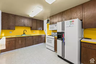 363 Highland Dr, Tooele, UT 84074 - Photo 8