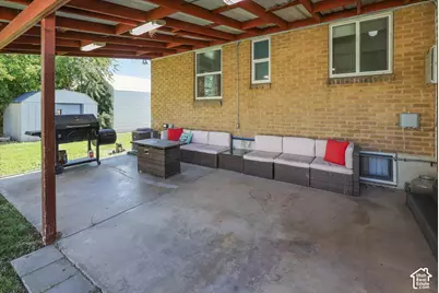 190 Ross Dr, Clearfield, UT 84015 - Photo 34