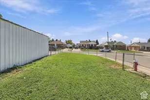 190 Ross Dr, Clearfield, UT 84015 - Photo 30