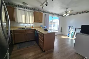 4025 W Hazy Cir, Taylorsville, UT 84129 - Photo 10