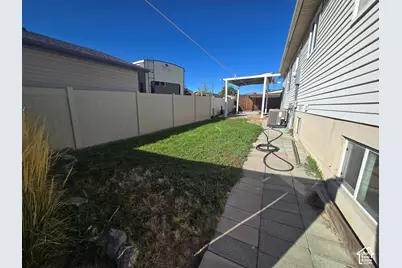 4025 W Hazy Cir, Taylorsville, UT 84129 - Photo 8