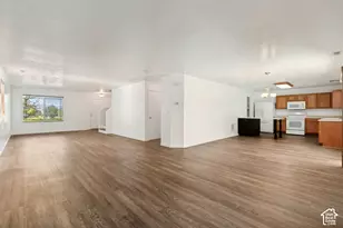 972 N 210 W, Tooele, UT 84074 - Photo 6