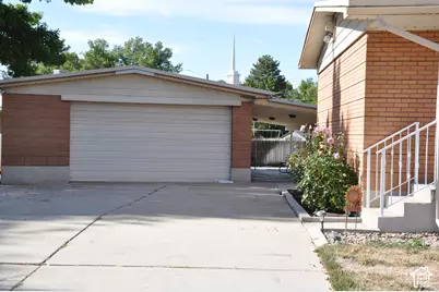 441 E Mary Rose Dr S, Murray, UT 84107 - Photo 2