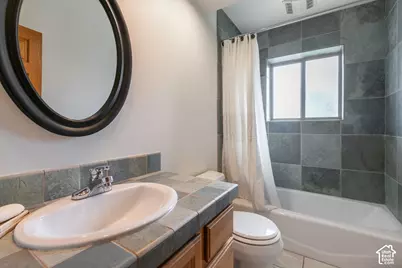 2931 E La Joya Dr, Holladay, UT 84124 - Photo 30