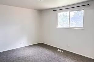 5333 Peachwood Cir, Taylorsville, UT 84118 - Photo 18