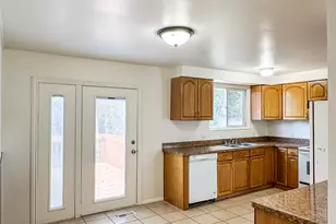 5333 Peachwood Cir, Taylorsville, UT 84118 - Photo 14