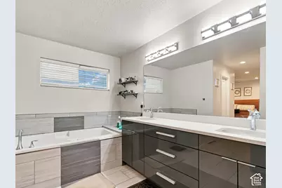 3296 S 2400 W, West Haven, UT 84401 - Photo 16