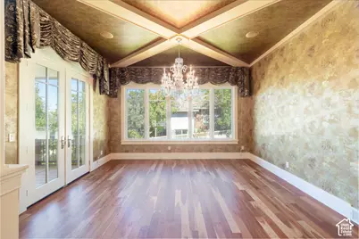2807 E Saint Marys Way S, Salt Lake City, UT 84108 - Photo 10