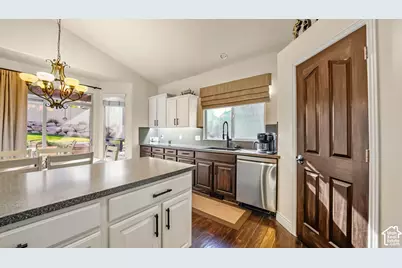 248 E Gold Leaf Cir, Draper, UT 84020 - Photo 6