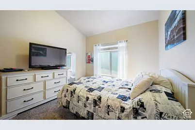 248 E Gold Leaf Cir, Draper, UT 84020 - Photo 16