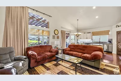 248 E Gold Leaf Cir, Draper, UT 84020 - Photo 10
