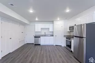 382 W 1040 S, Ogden, UT 84404 - Photo 8