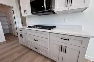 2633 N Scarlet Rd, Eagle Mountain, UT 84005 - Photo 8
