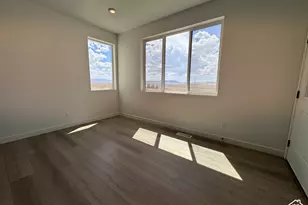 2633 N Scarlet Rd, Eagle Mountain, UT 84005 - Photo 10