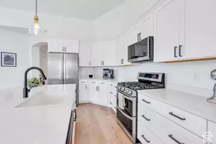 4822 N Canaan Peak Dr, Eagle Mountain, UT 84005 - Photo 12
