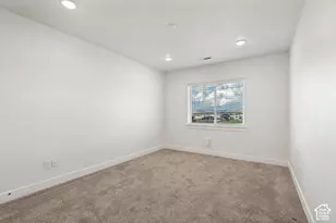 2907 E Dreyden Ln, Eagle Mountain, UT 84005 - Photo 32