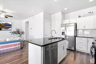 1453 E Primrose Ln, Layton, UT 84040 - Photo 12