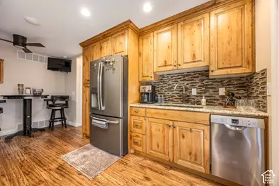 11469 S Tara Woods Ln, South Jordan, UT 84095 - Photo 44