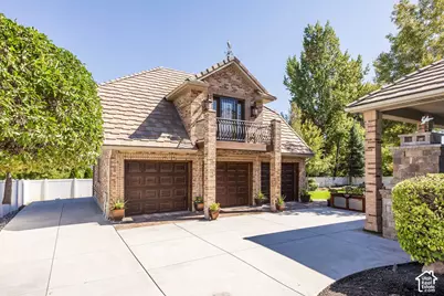 11469 S Tara Woods Ln, South Jordan, UT 84095 - Photo 4