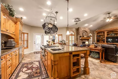 11469 S Tara Woods Ln, South Jordan, UT 84095 - Photo 12
