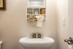 11469 S Tara Woods Ln, South Jordan, UT 84095 - Photo 34