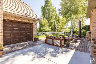 11469 S Tara Woods Ln, South Jordan, UT 84095 - Photo 66