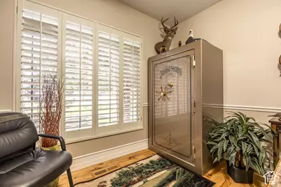 11469 S Tara Woods Ln, South Jordan, UT 84095 - Photo 18