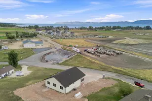 2513 S Country Club Dr, Garden City, UT 84028 - Photo 46