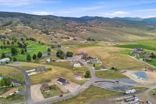 2513 S Country Club Dr, Garden City, UT 84028 - Photo 44