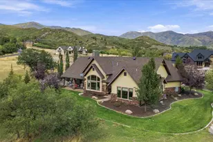 266 Meadow Dr, Springville, UT 84663 - Photo 2