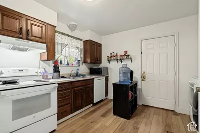 5659 S 1250 E, Murray, UT 84121 - Photo 4