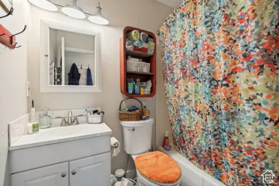 5659 S 1250 E, Murray, UT 84121 - Photo 20
