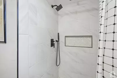 7391 S Ramanee Dr, Midvale, UT 84047 - Photo 30
