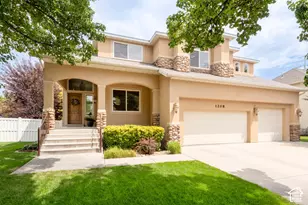 1208 W Saddle Bluff Dr, Murray, UT 84123 - Photo 2