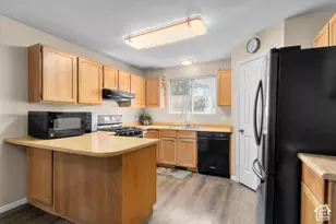3925 W Dunkeld St S, South Jordan, UT 84095 - Photo 12