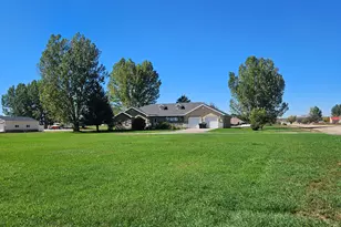 1129 N 3000 W, Roosevelt, UT 84066 - Photo 2