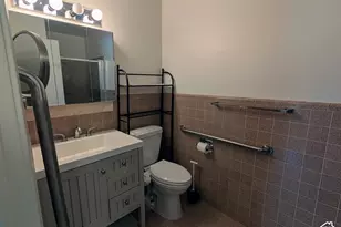 2203 E Carriage Ln S, Holladay, UT 84117 - Photo 12
