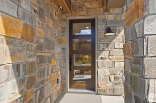 369 E Overlook Loop, Hideout, UT 84036 - Photo 8