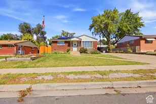 160 W 350 N, Clearfield, UT 84015 - Photo 2