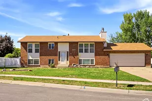 1871 N 1225 W, Clinton, UT 84015 - Photo 1